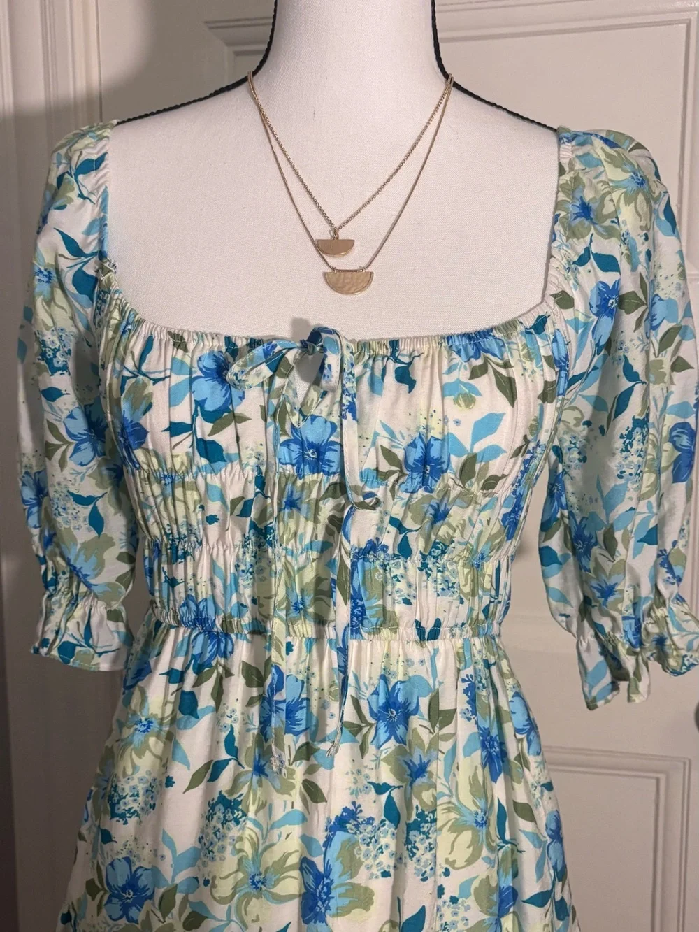 Smocked Square-Neck Mini Dress in Blue Floral - Picture 4 of 8